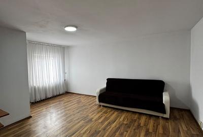 Apartament cu 2 camere decomandat, mobilat în Semicentral