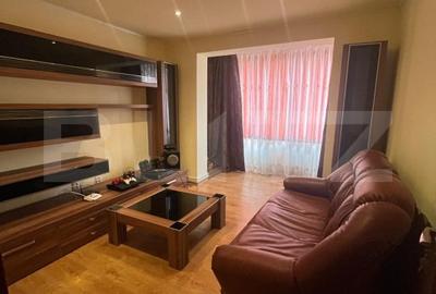 Apartament cu 3 camere decomandat, mobilat în Câmpia Turzii
