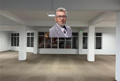 Spațiu comercial, de 230 mp, în Govândari