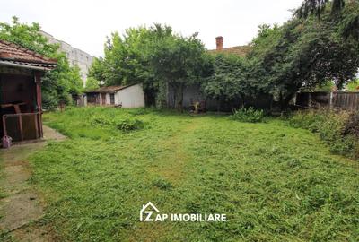 Unirii - Zona Darina - Casa 4 camere - Teren 691 mp cu deschidere 26 m - 5