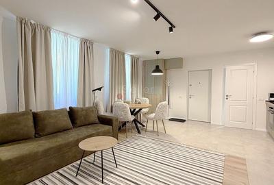 Apartament cu 2 camere semidecomandat, mobilat în Centrul Istoric