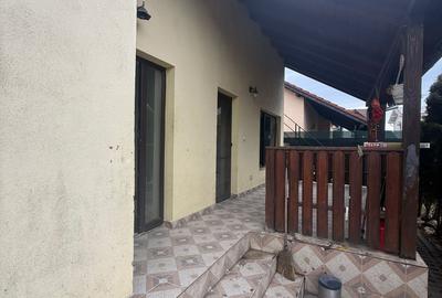 Casa de vanazre individuala cu 5 camere, 2 bai Giroc - 10