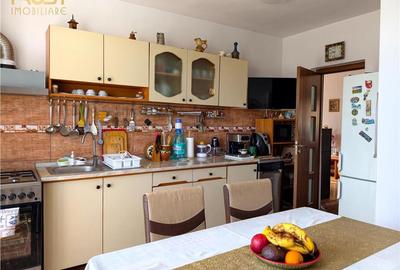 Casa de vanzare l 260 MP Utili l P + 2E l 560 MP Teren - 12