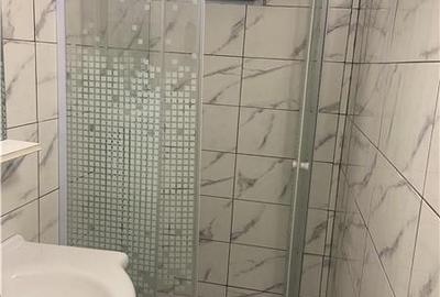 Garsoniera de inchiriat in Focsani , zona Gara , et 1 4 , renovata si mobilata c - 11