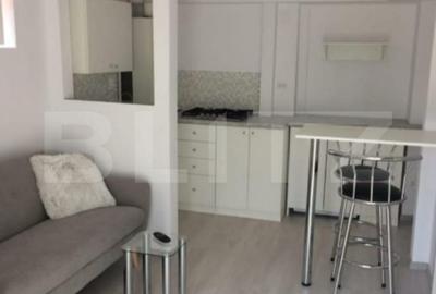 Garsonieră decomandată, mobilată în Central