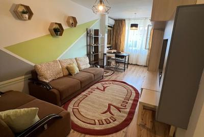 Apartament cu 2 camere semidecomandat, mobilat în Berceni
