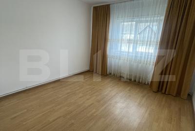 Apartament cu 3 camere decomandat în Burdujeni