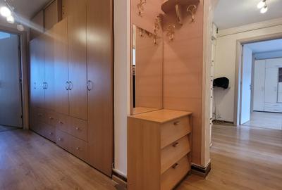 Vand apartament cu 3 camere Centrul Civic, Strada Toamnei - 8