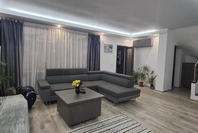 Mangalia,-Vila in  cartier rezidential  Dobrogea 1  zona Far.... - 2