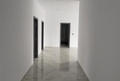 Casa individuala pe parter, zona Izvor - 9