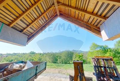 Casă cu 4 camere de vânzare/ localitatea Mara - 8