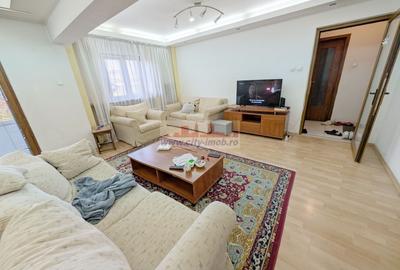 Vanzare Apartament 3 camere Curtea de Arges, Judetul ARGES - 1