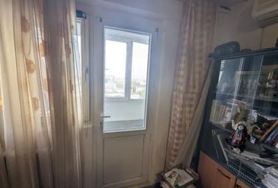 Apartament cu 2 camere semidecomandat în Lacul Tei