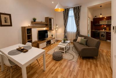 Apartament cu 3 camere semidecomandat, mobilat în Vitan-Bârzești