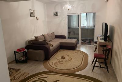 Apartament cu 2 camere semidecomandat în Dămăroaia