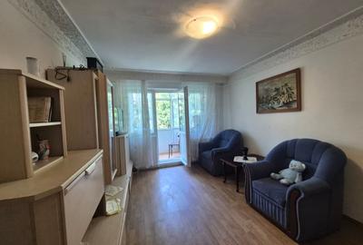 3 Camere - Etaj 2 intermediar - Pacurari - Zona Lukoil / UniCredit - 200m de statiile CTP - 2