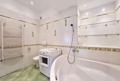 Unfurnished 3-Bedroom Apartment | Arch of Triumph - Kiseleff | Garage & Storage - 12