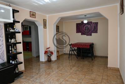 Casa de vanzare | 1.048 Mp teren | Romanesti - 4