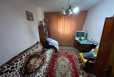Apartament cu 3 camere de vanzare et. 2,  zona Sud. - 5