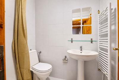 Casă cu potențial turistic în Sinaia, 198mp utili, 330mp teren, garaj - 20