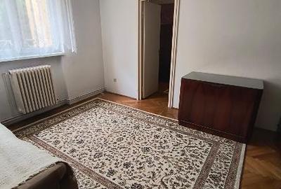 Vand apaqrtament cu 2 camere cf. 2, nedecomandat etaj 4/4, zona Aleea Savinesti - 3
