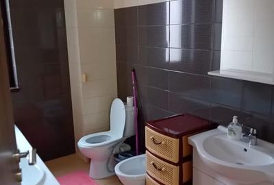 Apartament cu doua camere, decomandat, Visoianu, etajul 1 - 5