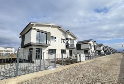 Duplex cu 4 camere în Sânpetru