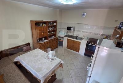 Casă individuală cu 12 camere în Central