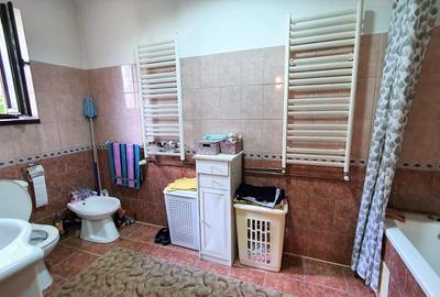 Casa 300 mp cu teren 430 mp Calea Poplacii - 13
