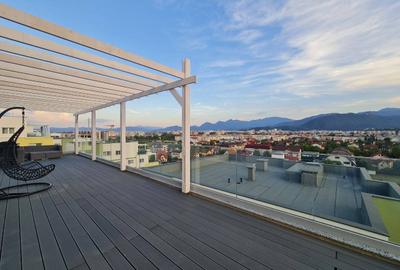Apartament cu 3 camere în Tractorul