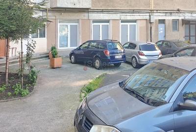 Spațiu comercial, de 48 mp, în Griviței