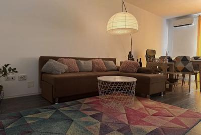 Apartament cu 2 camere semidecomandat, mobilat în Florești