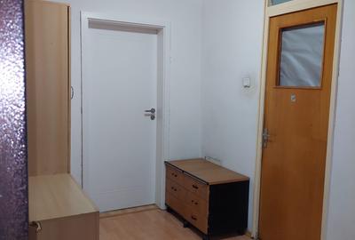 Baba Novac- rond, apartament 3 camere, 70 mp totali, bloc din 1987- reabilitat, - 9