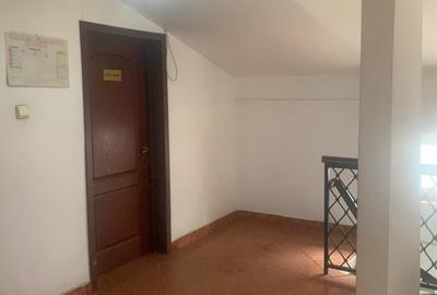 Vanzare  Cladire de  birouri  P+E1 teren 940mp - 6