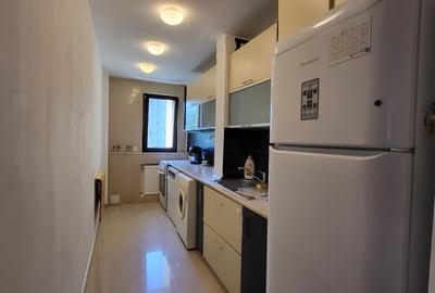 Apartament cu 3 camere semidecomandat în Drumul Taberei