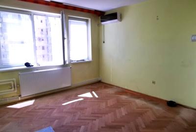 🙋Tomis II🔸2 Camere semiDecomandate 50m²  Centrala pe Gaze Necesita Renovare - 1