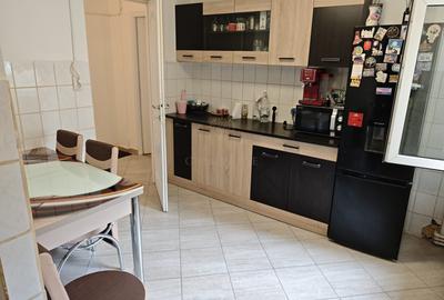 3 Camere 86 m.p. Decomandat Parter Zona Pacii - Str Părăluțelor - 5