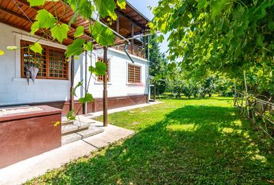 Casă/Vila tip conac, cu anexe si livada de vânzare Valenii de Munte - 10