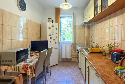 Tomis II – 2 camere, etaj 1/4, zonă centrală cu spații verzi, renovat | tur360 - 9