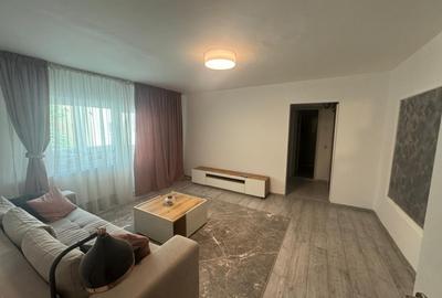 Apartament cu 2 camere semidecomandat, mobilat în Brazda lui Novac