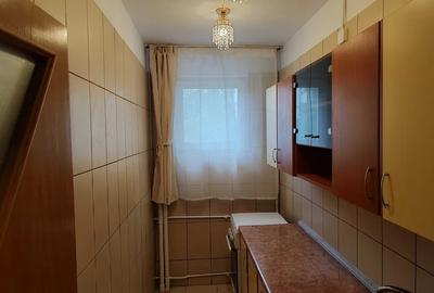 Garsoniera de inchiriat bloc dupa anii '80 Tineretului metrou 10' - 4