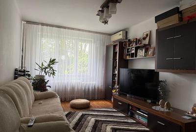 Apartament 3 camere  in Titan, la 2 minute metrou Grigorescu - 1