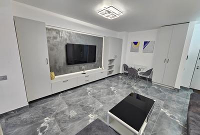 Parcul Carol/13 Septembrie /Loc Parcare/Apartament 2 Cam Lux/Liber cu Iulie/ - 13