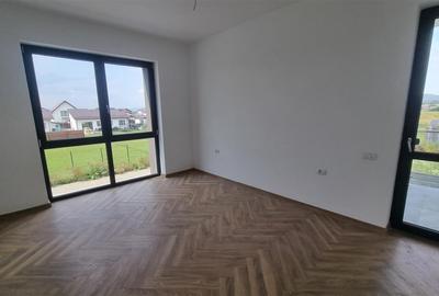 Vila moderna de 4 camere zona Sanpetru - 8