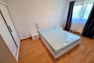 Apartament cu 3 camere semidecomandat în Zorilor