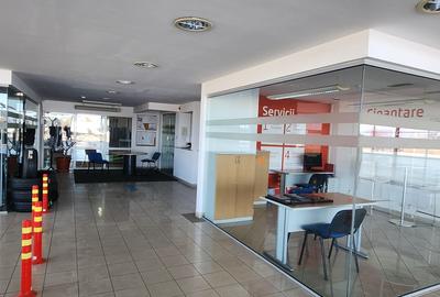Showroom auto, construcții 6500 mp, teren 31.350 mp, deschidere 176 ml la DN 1. - 16