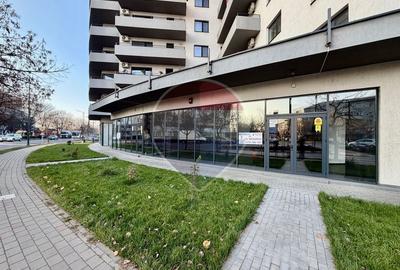 Spațiu comercial, de 270 mp, în Nord