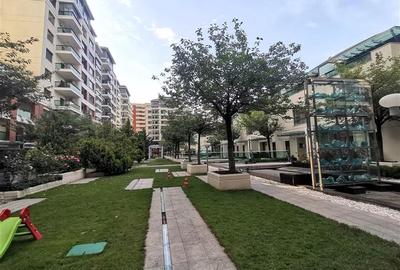 Apartament cu 2 camere semidecomandat în Tei