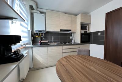 INCHIRIEZ ap.2 camere,recent renovat ,zona P-ta Rahovei - 6