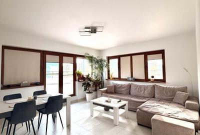 Penthouse cu 4 camere decomandat, mobilat în Plevnei